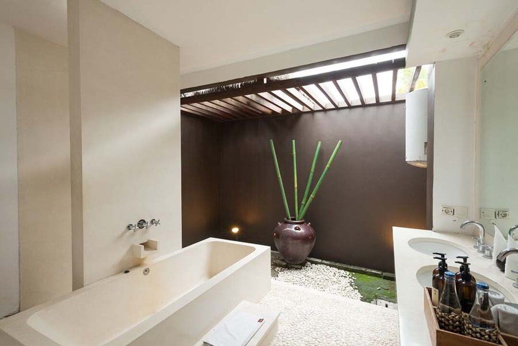 Bvilla Villa *
